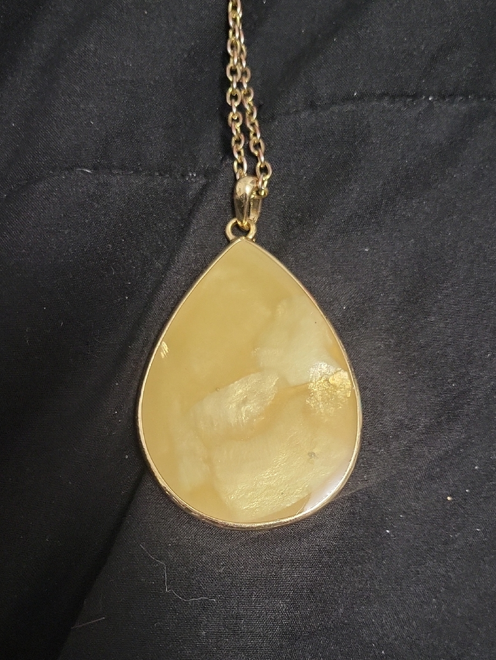 2/$7**Long Chain With Large Teardrop Pendant In Yellow And WhiteWhite